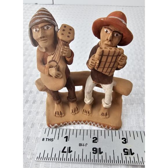 Vintage Peruvian Handmade Clay‎ Figurine Guitar and Flute Players - Picture 7 of 9